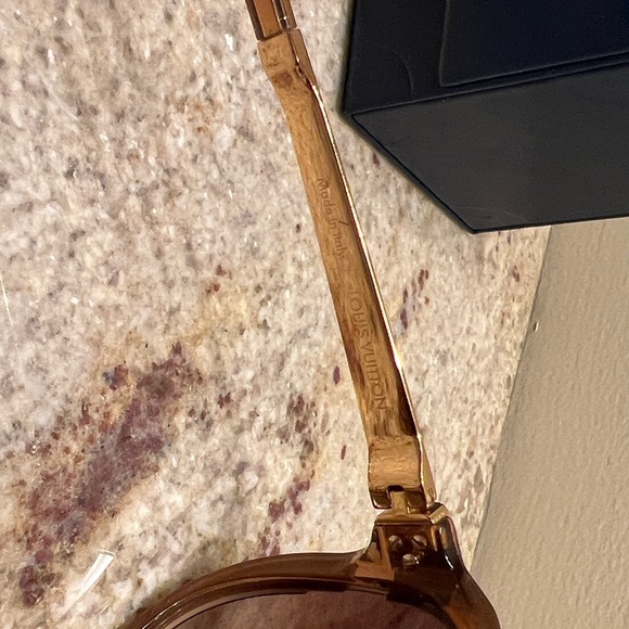 Louis Vuitton Petit Soupçon CatEye Sunglasses - Picture 7 of 16